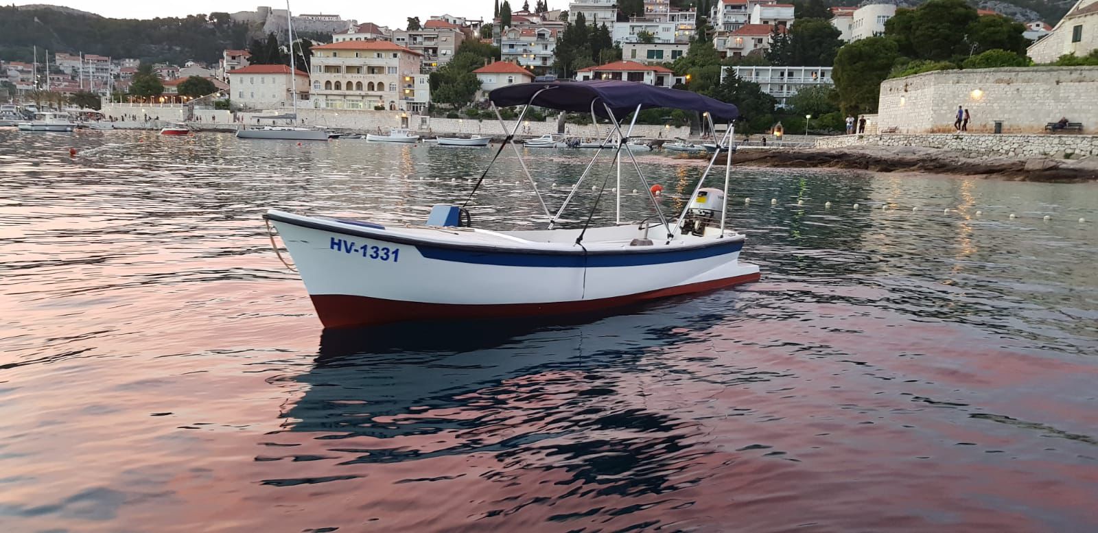 8hp tiller bareboat